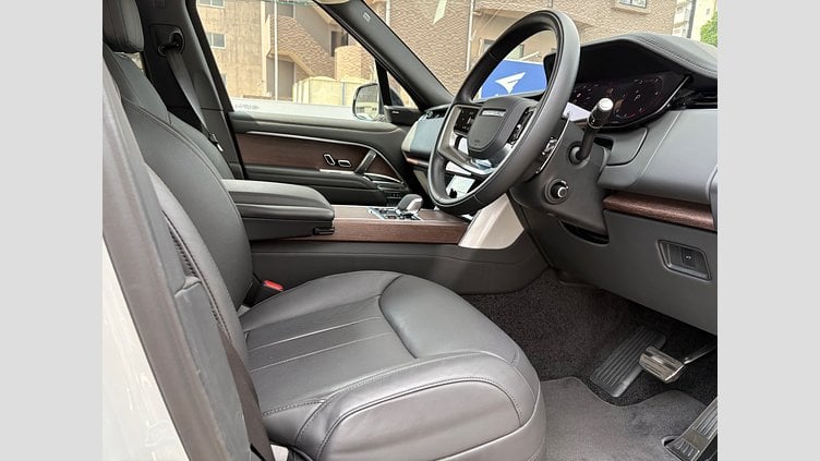2023 認定中古車 Land Rover Range Rover フジホワイト D300 AWD MHEV（AT） スタンダードホイールベース SE