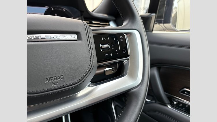 2023 認定中古車 Land Rover Range Rover フジホワイト D300 AWD MHEV（AT） スタンダードホイールベース SE