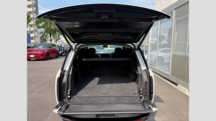 2023 認定中古車 Land Rover Range Rover フジホワイト D300 AWD MHEV（AT） スタンダードホイールベース SE