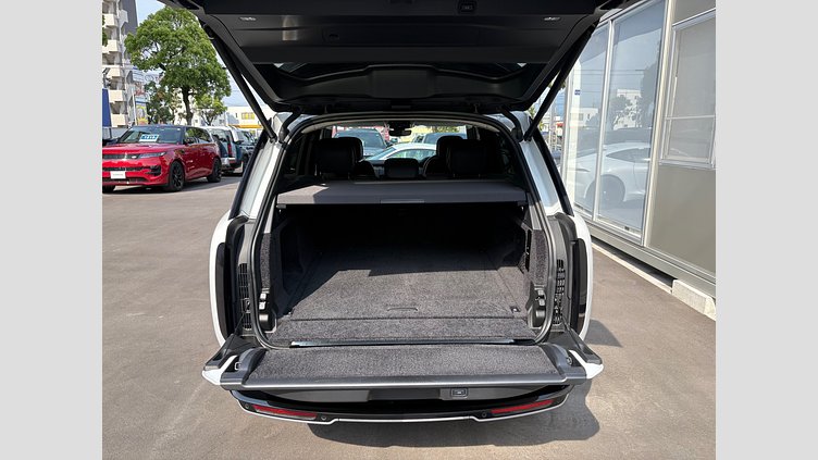2023 認定中古車 Land Rover Range Rover フジホワイト D300 AWD MHEV（AT） スタンダードホイールベース SE