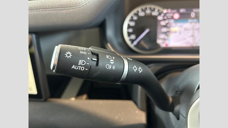 2023 認定中古車 Land Rover Defender 110 サントリーニブラック D300 AWD（AT） S