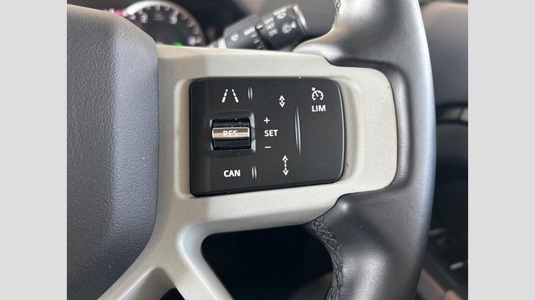 2023 認定中古車 Land Rover Defender 110 サントリーニブラック D300 AWD（AT） S