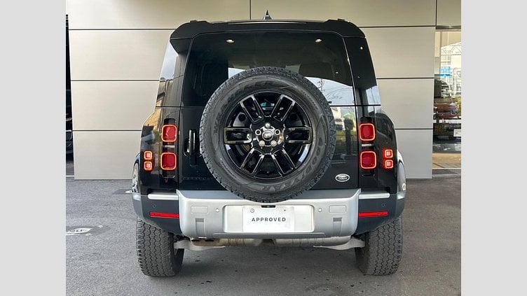 2023 認定中古車 Land Rover Defender 110 サントリーニブラック D300 AWD（AT） S