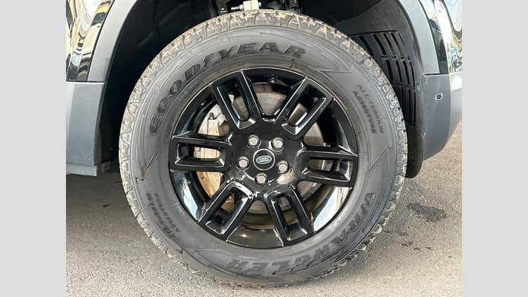 2023 認定中古車 Land Rover Defender 110 サントリーニブラック D300 AWD（AT） S