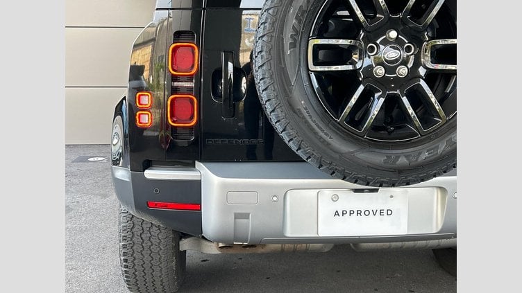 2023 認定中古車 Land Rover Defender 110 サントリーニブラック D300 AWD（AT） S