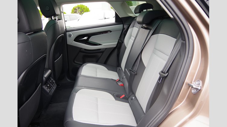 2024 認定中古車 Land Rover Range Rover Evoque コリンシアンブロンズ P300eプラグインハイブリッド（ガソリン） スタンダードホイールベース DYNAMIC HSE