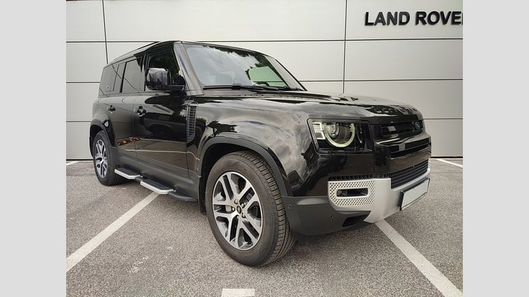 2020 JAZDENÉ VOZIDLÁ Land Rover Defender 110 Santorini Black 4x4 110 3.0 I6 P400 MHEV HSE A/T AWD