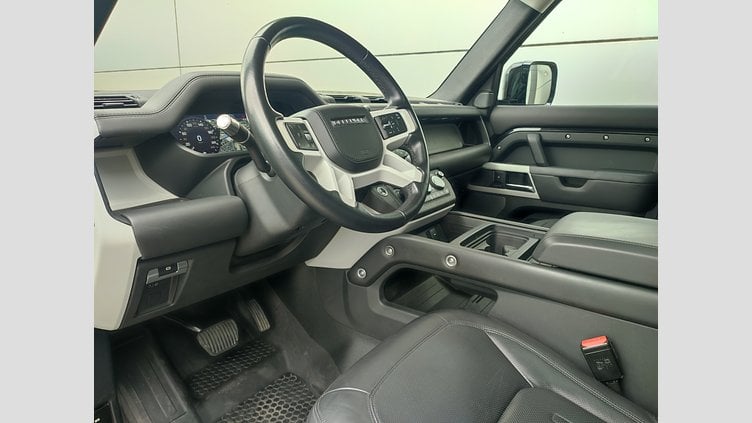 2020 JAZDENÉ VOZIDLÁ Land Rover Defender 110 Santorini Black 4x4 110 3.0 I6 P400 MHEV HSE A/T AWD