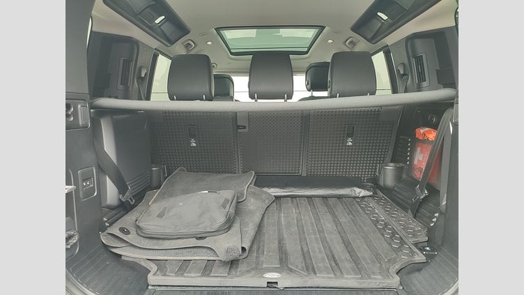 2020 JAZDENÉ VOZIDLÁ Land Rover Defender 110 Santorini Black 4x4 110 3.0 I6 P400 MHEV HSE A/T AWD