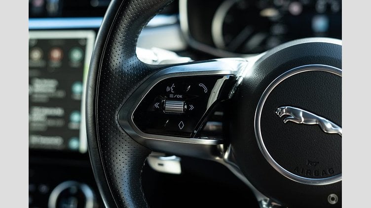 2022 Approved Jaguar F-Pace Fuji White P250 AWD AUTOMATIC R-DYNAMIC SE