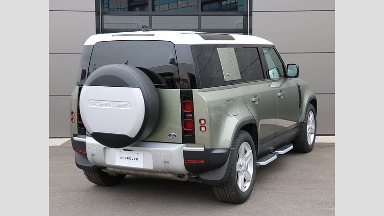 2021 認定中古車 Land Rover Defender 110 パンゲアグリーン P300 AWD（AT） S E