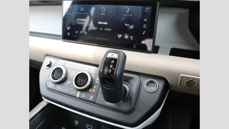 2021 認定中古車 Land Rover Defender 110 パンゲアグリーン P300 AWD（AT） S E