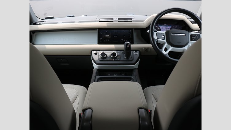2021 認定中古車 Land Rover Defender 110 パンゲアグリーン P300 AWD（AT） S E