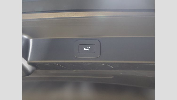 2024 認定中古車 Land Rover Range Rover Sport ジオラグリーン D300マイルドハイブリッド スタンダードホイールベース Dynamic SE
