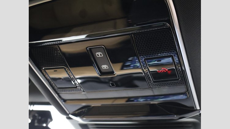 2024 認定中古車 Land Rover Range Rover Sport ジオラグリーン D300マイルドハイブリッド スタンダードホイールベース Dynamic SE