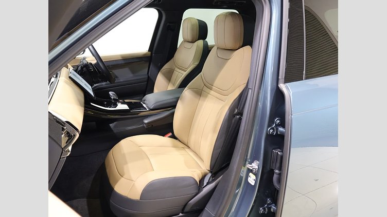 2024 認定中古車 Land Rover Range Rover Sport ジオラグリーン D300マイルドハイブリッド スタンダードホイールベース Dynamic SE