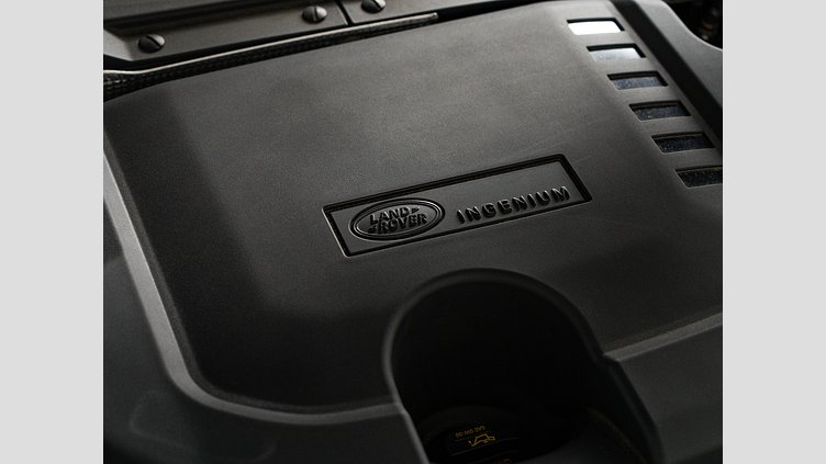 2023 認定中古車 Land Rover Defender 110 サントリーニブラック D300 AWD（AT） S