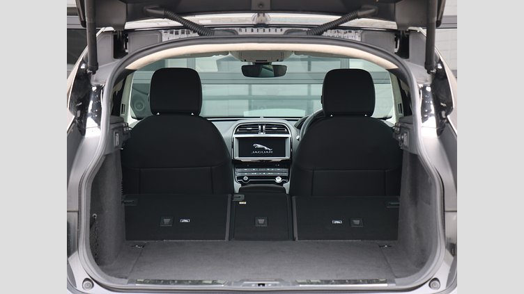 2020 中古 Jaguar F-Pace Santorini Black 2.0 litre i4D Diesel Pure