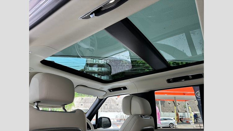 2025 認定中古車 Land Rover Range Rover シャラントグレイ P550 AWD PHEV（AT） スタンダードホイールベース Autobiography