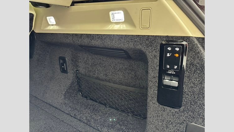 2025 認定中古車 Land Rover Range Rover シャラントグレイ P550 AWD PHEV（AT） スタンダードホイールベース Autobiography
