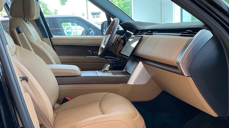 2024 新車 Land Rover Range Rover (1AG) Santorini Black 聖托里尼黑 P400 汽油 (輕油電混合) 長軸距 Autobiography