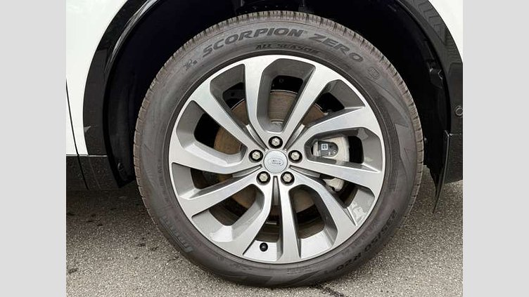 2024 認定中古車 Land Rover Discovery Sport オストゥーニパールホワイト P300eプラグインハイブリッド（ガソリン） 標準ホイール DYNAMIC HSE