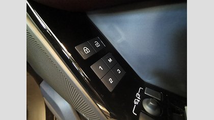 Range Rover Velar 28