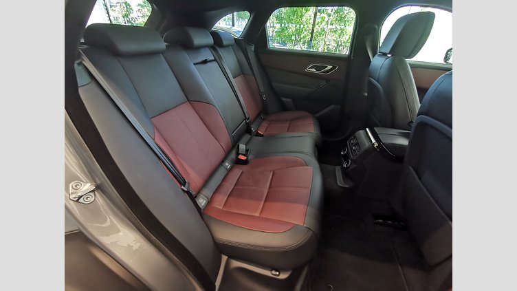 2024 認定中古車 Land Rover Range Rover Velar ザダルグレイ D200マイルドハイブリッド（ディーゼル） Standard Wheelbase Dynamic HSE