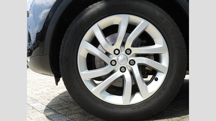 2019 認定中古車 Land Rover Discovery Santorini Black 3.0 litre V6 Supercharged Petrol HSE 350RC