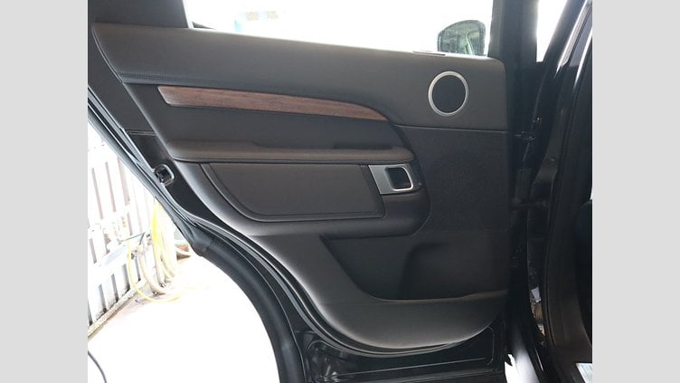 2019 認定中古車 Land Rover Discovery Santorini Black 3.0 litre V6 Supercharged Petrol HSE 350RC