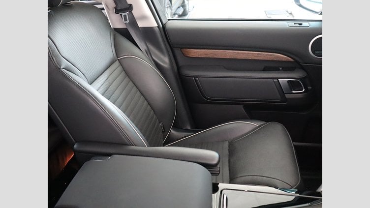 2019 認定中古車 Land Rover Discovery Santorini Black 3.0 litre V6 Supercharged Petrol HSE 350RC