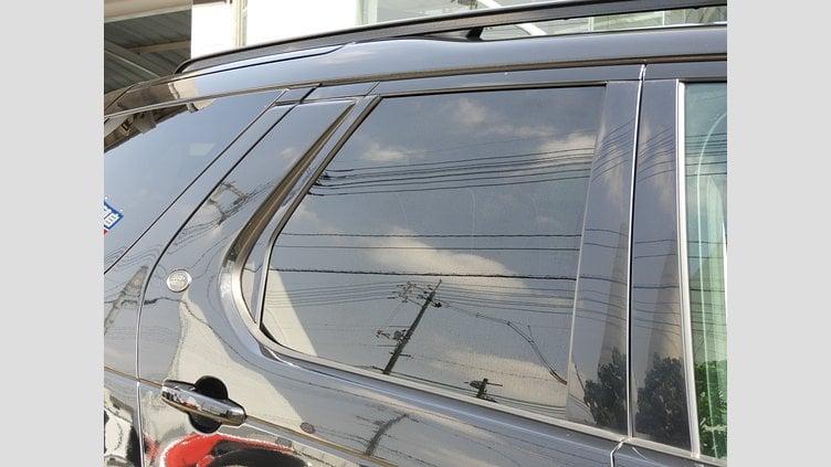 2019 認定中古車 Land Rover Discovery Santorini Black 3.0 litre V6 Supercharged Petrol HSE 350RC