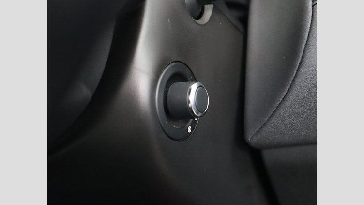 2019 認定中古車 Land Rover Discovery Santorini Black 3.0 litre V6 Supercharged Petrol HSE 350RC