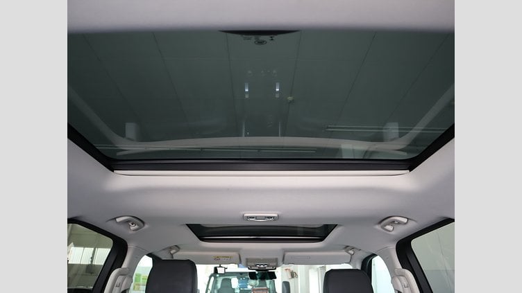 2019 認定中古車 Land Rover Discovery Santorini Black 3.0 litre V6 Supercharged Petrol HSE 350RC