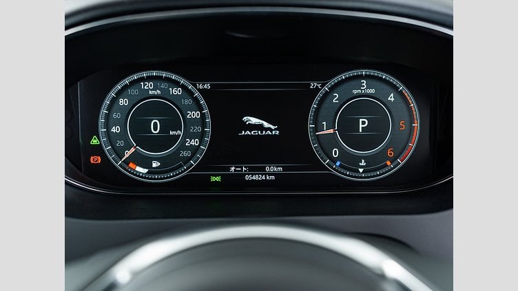 2018 認定中古車 Jaguar E-Pace シリコン シルバー D180 オートマチック全輪駆動 R-DYNAMIC S