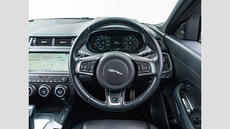 2018 認定中古車 Jaguar E-Pace シリコン シルバー D180 オートマチック全輪駆動 R-DYNAMIC S