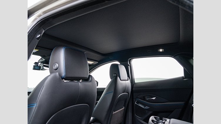 2018 認定中古車 Jaguar E-Pace シリコン シルバー D180 オートマチック全輪駆動 R-DYNAMIC S