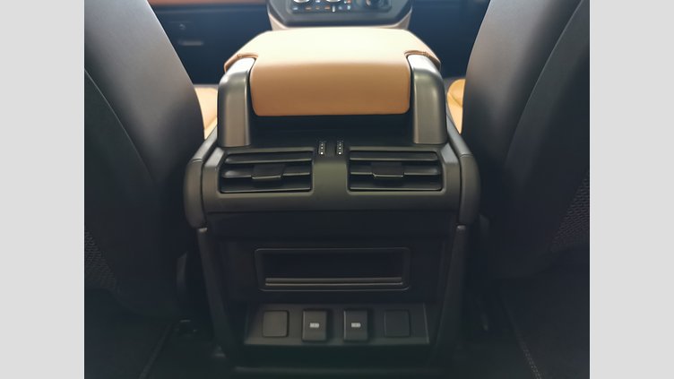 2023 認定中古車 Land Rover Defender 90 タスマンブルー D300 AWD（AT） X-DYNAMIC HSE