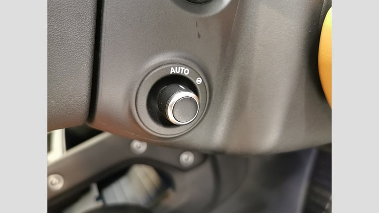 2023 認定中古車 Land Rover Defender 90 タスマンブルー D300 AWD（AT） X-DYNAMIC HSE