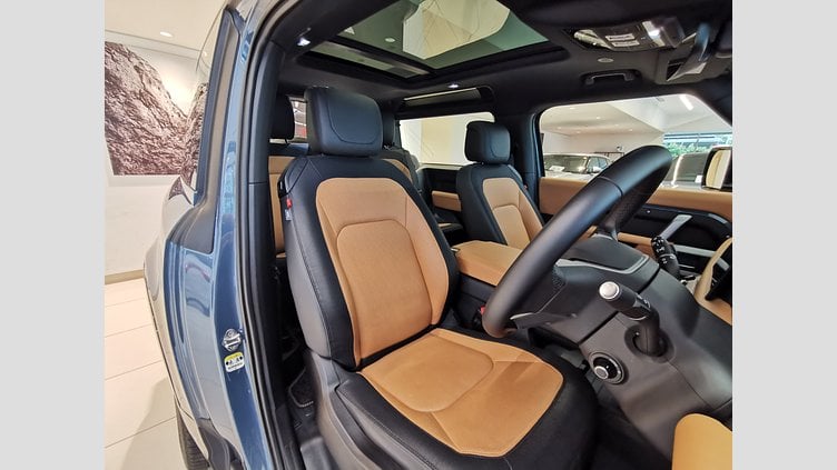 2023 認定中古車 Land Rover Defender 90 タスマンブルー D300 AWD（AT） X-DYNAMIC HSE
