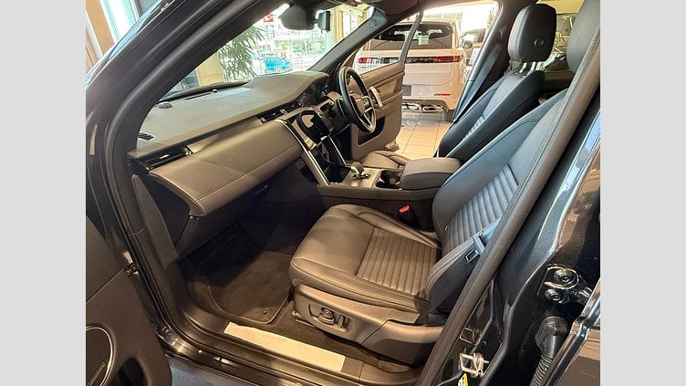 2025 認定中古車 Land Rover Discovery Sport カルパチアングレイ プラグインハイブリッド（ガソリン） 標準ホイール Dynamic HSE