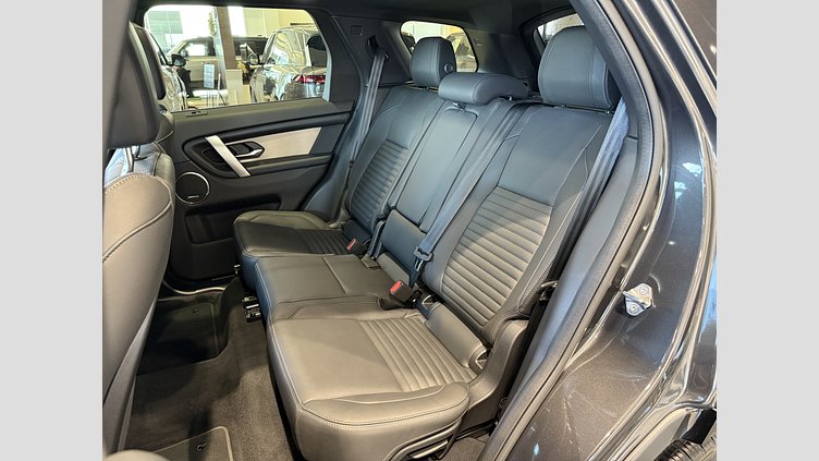 2025 認定中古車 Land Rover Discovery Sport カルパチアングレイ プラグインハイブリッド（ガソリン） 標準ホイール Dynamic HSE