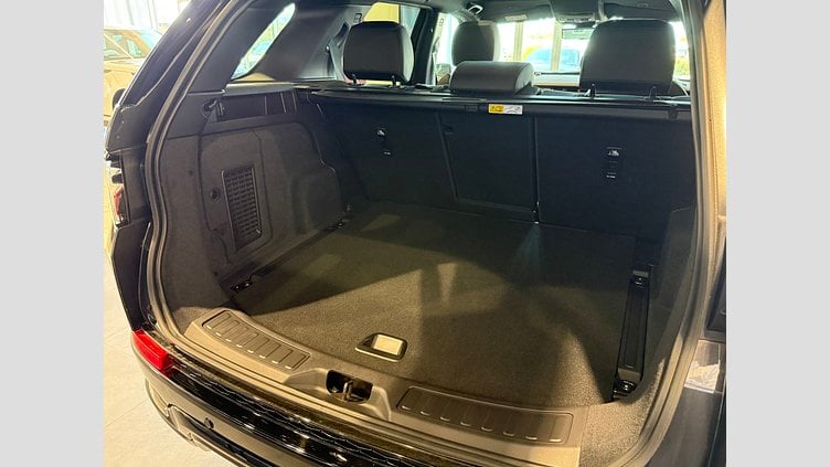 2025 認定中古車 Land Rover Discovery Sport カルパチアングレイ プラグインハイブリッド（ガソリン） 標準ホイール Dynamic HSE