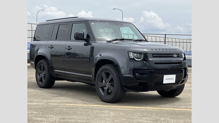 2024 認定中古車 Land Rover Defender 130 カルパチアングレイ D300 AWD（AT） X-DYNAMIC HSE