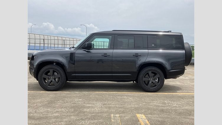 2024 認定中古車 Land Rover Defender 130 カルパチアングレイ D300 AWD（AT） X-DYNAMIC HSE