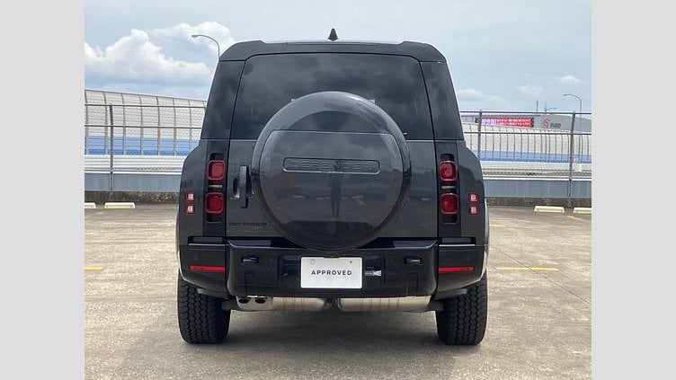 2024 認定中古車 Land Rover Defender 130 カルパチアングレイ D300 AWD（AT） X-DYNAMIC HSE