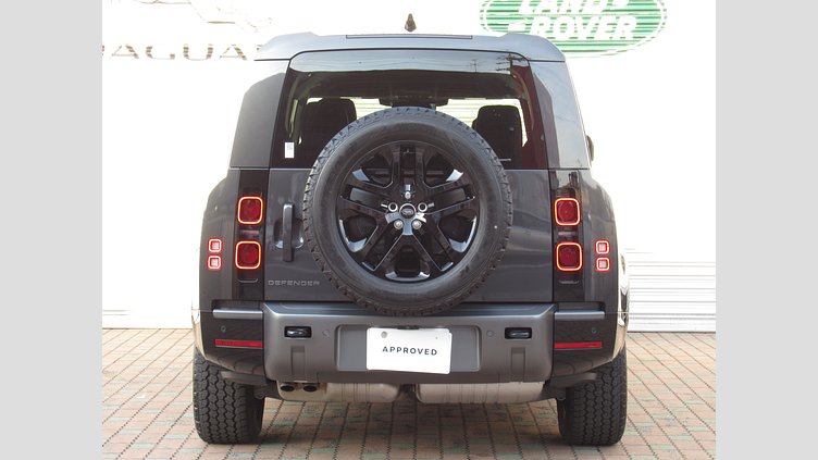 2024 認定中古車 Land Rover Defender 130 カルパチアングレイ D300 AWD（AT） OUTBOUND