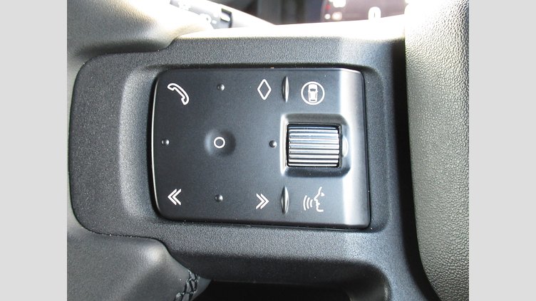 2024 認定中古車 Land Rover Defender 130 カルパチアングレイ D300 AWD（AT） OUTBOUND