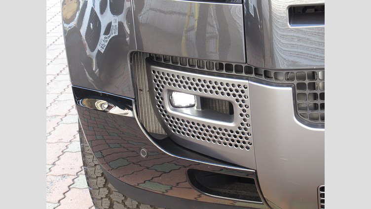 2024 認定中古車 Land Rover Defender 130 カルパチアングレイ D300 AWD（AT） OUTBOUND