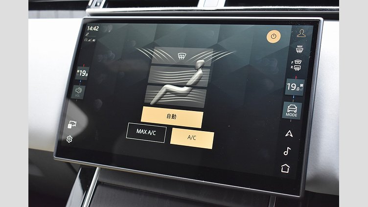 2024 認定中古車 Land Rover Range Rover Velar サントリーニブラック D200マイルドハイブリッド（ディーゼル） Standard Wheelbase Dynamic SE